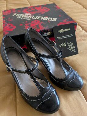 Fergalicious Mary Jane pump - black w/white stitching